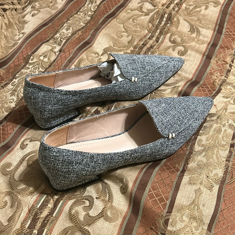 Beautiful Grey Pointy Toe Loafer